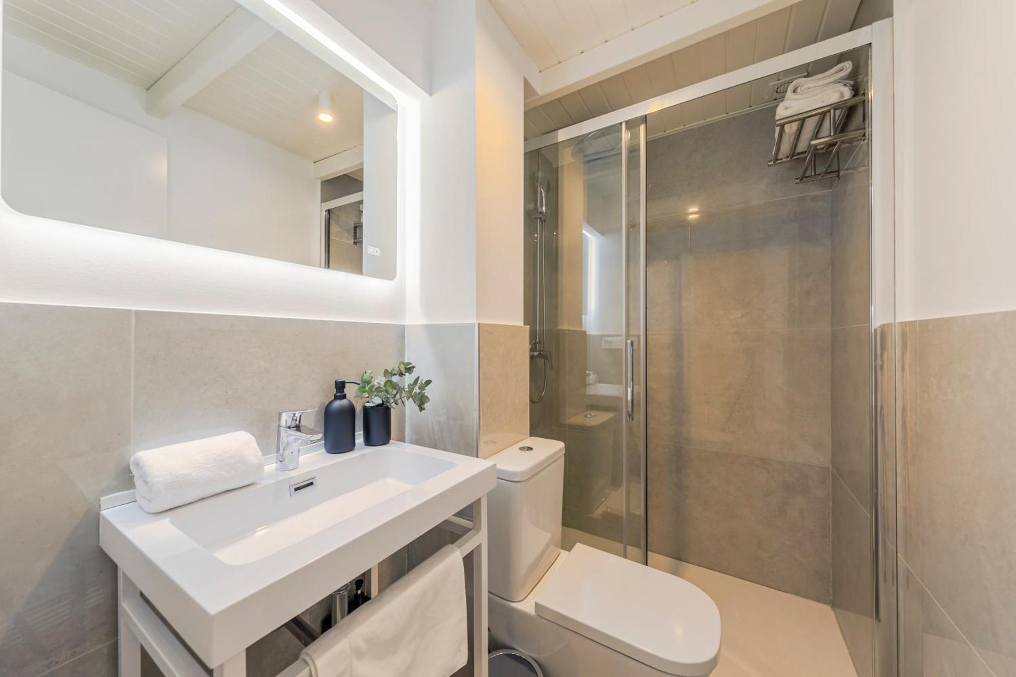 Isg Apartments Conde Negro 10 Севиля Екстериор снимка